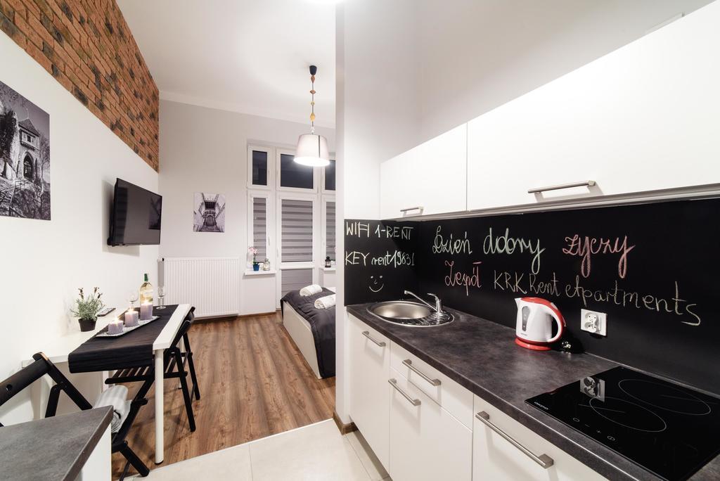 2 Nights Apartments - Great Location, Right Next To Main Rail And Bus Station, 10 Min To Main Square By Foot Krakau Buitenkant foto
