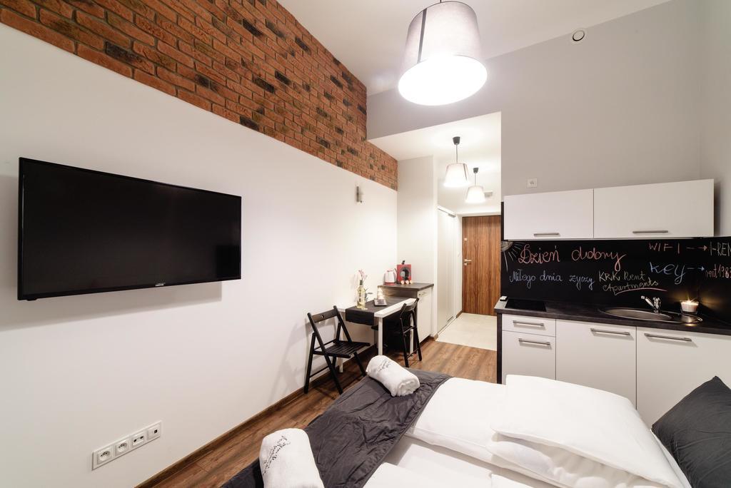 2 Nights Apartments - Great Location, Right Next To Main Rail And Bus Station, 10 Min To Main Square By Foot Krakau Buitenkant foto