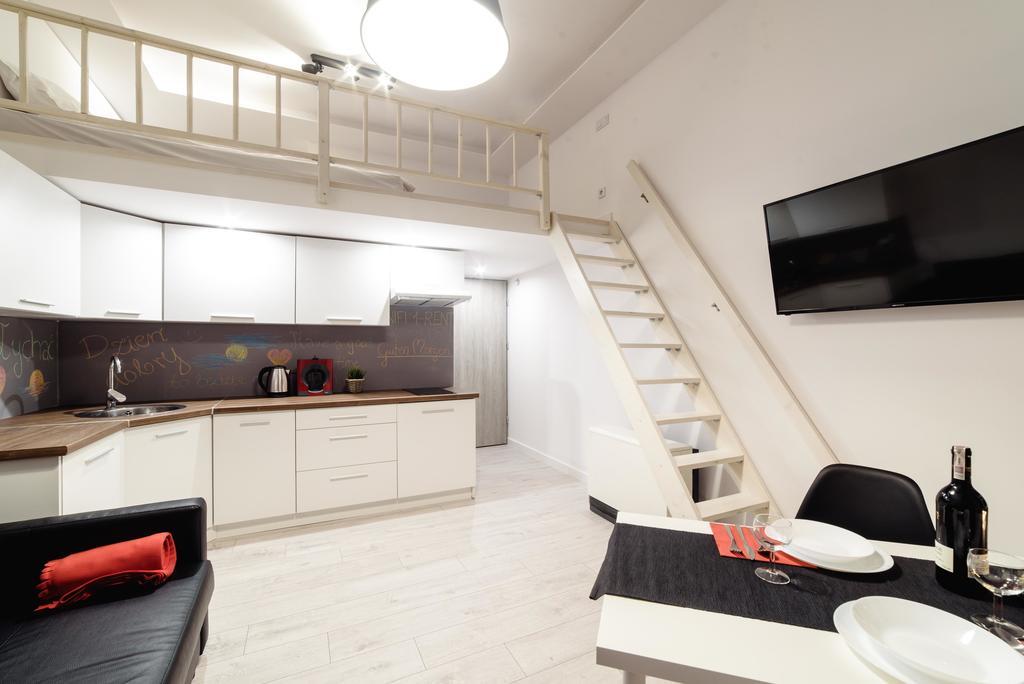 2 Nights Apartments - Great Location, Right Next To Main Rail And Bus Station, 10 Min To Main Square By Foot Krakau Buitenkant foto